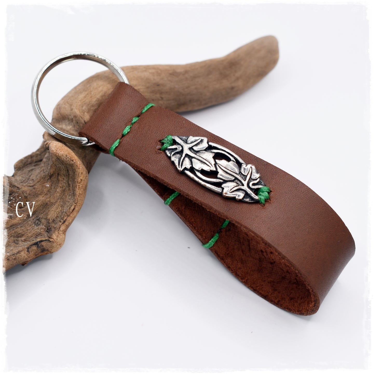 Personalized Vine Leaves Keychain