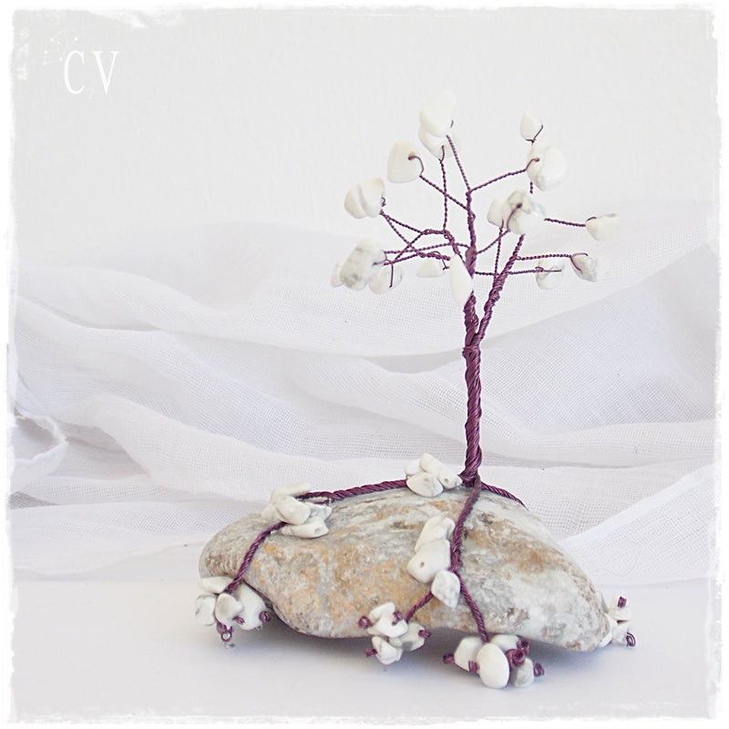 Howlite Mini Wire Tree Sculpture